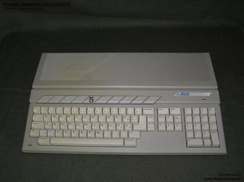 Atari 1040STf - 01.jpg